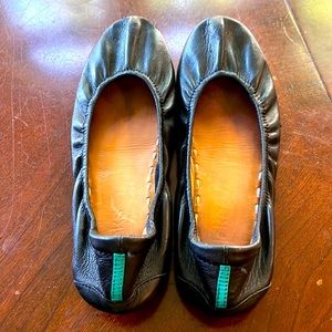 Black Tieks